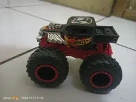 Hotwhels monster truck