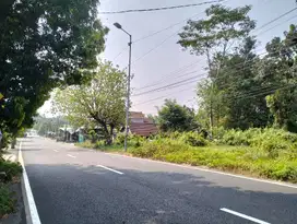 Tanah strategis, Jl. Raya Pacet Kab. Mojokerto, dekat Pacet Mini Park