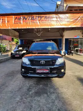 Toyota Fortuner 2.5 VNT TRD Automatic Hitam 2015 Diesel Bagus Terawat