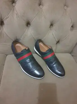 Mulus .autentic sepatu .slip on gucci size 41.5