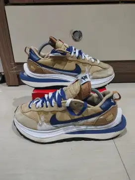 Sepatu Nike vaporwaffle sacai size 40m5