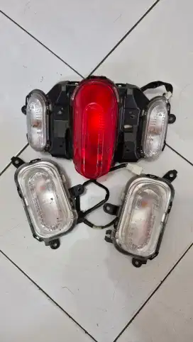 Lampu belakng + sen 1 set