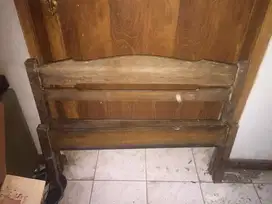 Rangka tempat tidur