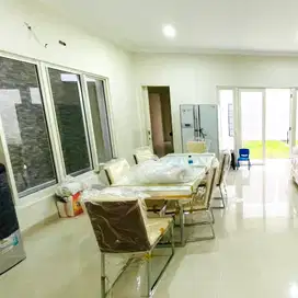 DISEWAKAN RUMAH GOLDFINCH GADING SERPONG