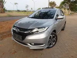 Honda HRV 1.8 RS Bensin OTOMATIS-2016