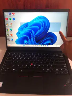 LENOVO X1 CARBON i7 gen 8 RAM 16 SSD 1 TB