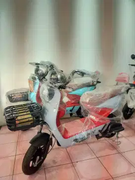SEPEDA LISTRIK UOU 147DS 550WATT GARANSI RESMI 100%