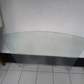 Kaca tebal 1 cm