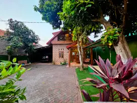 Dijual RUMAH BERNUANSA VILLA