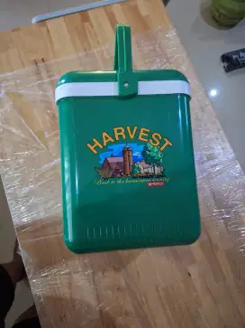 BOX COOLER PENDINGIN ATAU RICE BUCKET TEMPAT ES BATU ATAU TERMOS NASI