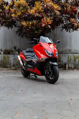 Yamaha Tmax Full paper  r6  cb 650 r  mv agusta