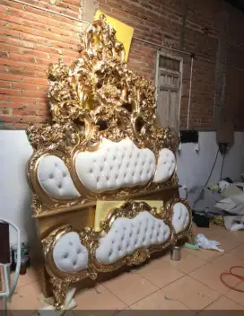 Tempat tidur ukir mewah kayu jati