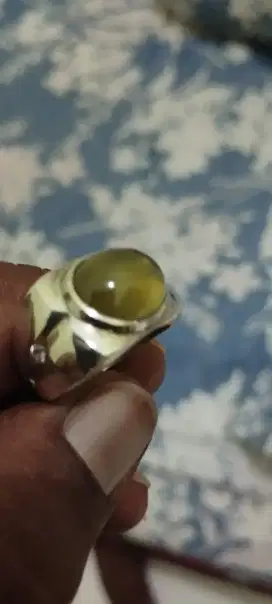 Cincin batu gagang perak