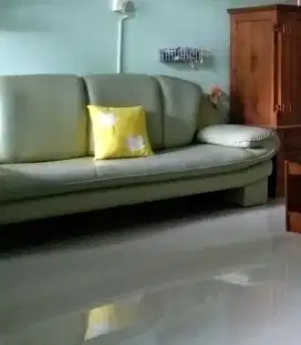 sofa besar nyaman