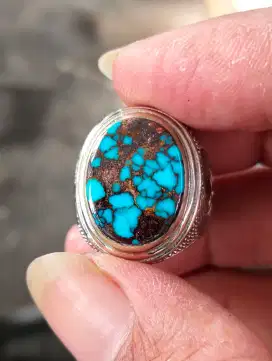 Cincin pirus Persia biru