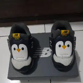 Sepatu anak new balance 574