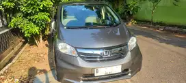 Honda Freed 1.5 PSD AT 2012 ABU METALIK