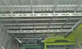 Pemasangan rangka baja ringan +pelapon pvc+  dan genteng metal