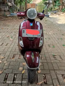 Vespa LXV 150 Plat B