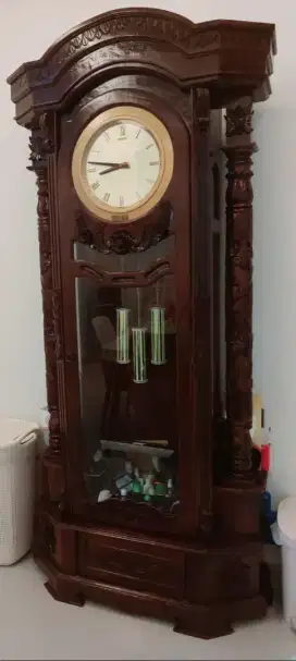 Jam dinding klasik Kayu Jati