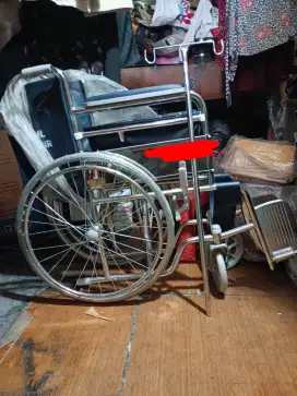 Kursi dorong dewasa