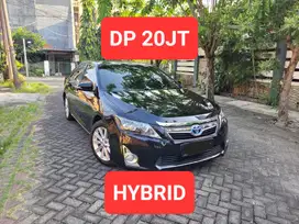 Toyota Camry 2014 Hybrid Hitam Mulus Like New