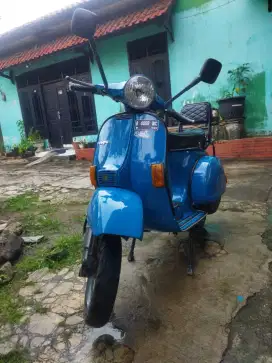 Vespa PS look NPX