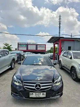 Mercy E200 2015 edition E matic. Km 70rb