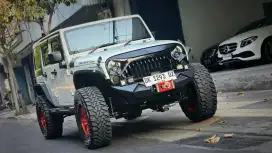 JEEP WRANGLER RUBICON FULL ACCESSORIES BRANDED SIAP PAKAI
