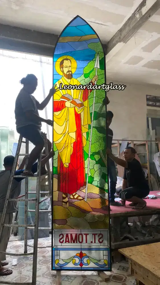 Pembuatan stained glass gereja surabaya berpengalaman since 1999