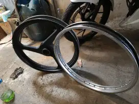 Velg depan Tiger Revo,dan jari2 depan glpro