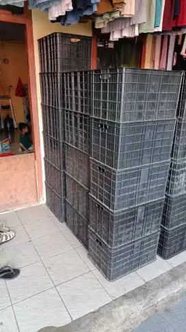 BOX CONTAINER PLASTIK SERBAGUNA