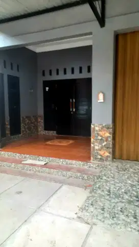 Rumah (Bisa Untuk Kantor) SMH 204m² Dekat Jl. Magelang Tanpa Perantara