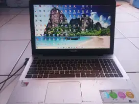 Laptop ASUS Ram 4 GB HDD + SSD