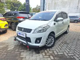 DP Rendah  5JT Suzuki Ertiga 1.4 GL Bensin-MT 2012 Putih