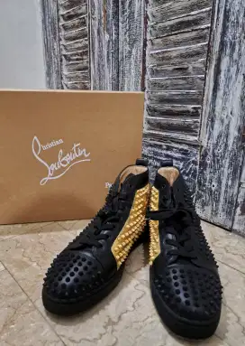 Christian Louboutin Sz 43