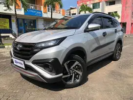 Toyota Rush 1.5 S Bensin-MT 2019 Hitam /