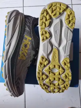SEPATU LARI HOKA CHALLENGER ATR 7
