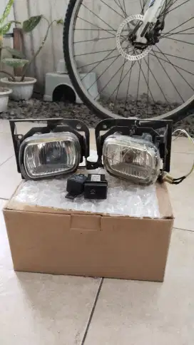Lampu sorot escudo
