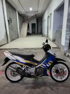 satria hiu 2004