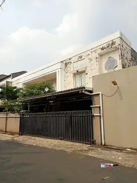 Dijual Rumah  di Jalan kesehatan Bintaro, Jakarta Selatan