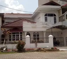 Rumah Sewa Multi Fungsi Tempat Tinggal, Mess dan Kantor di Medan Johor