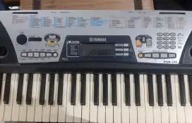 Alat musik Keyboard