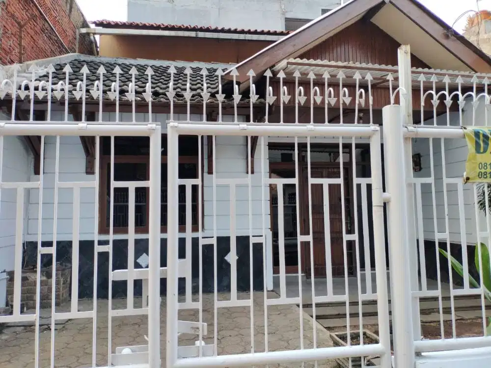 DIJUAL CEPAT RUMAH DI KOMPLEK MARGAASIH PERMAI BARU RENOVASI