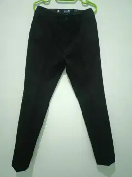 Celana chinos Benhill hitam, Triple abu, Manzone hitam