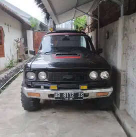 Mobil Chevrolet Luv KBD20 Bensin 1980 4x4 (4WD)