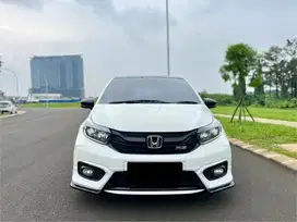 (KM 14 RIBU) Honda Brio RS URBANITE CVT Putih 2022 SEPERTI BARU