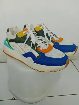 Sepatu BERSKA sneackers pria original size-44