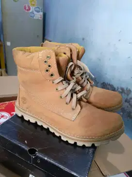 Sepatu Kulit Timberland