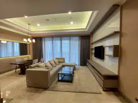 Disewakan Apartemen District 8 senopati 3 BR 179 sqm PRIVATE LIFT